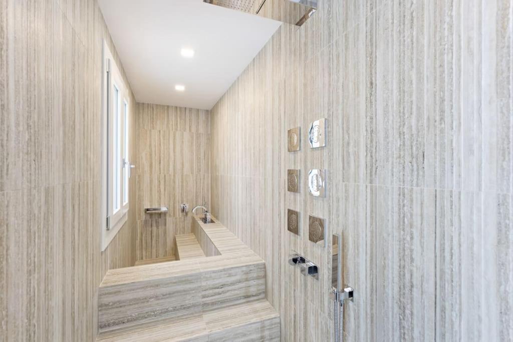 Dimora San Lorenzo Luxury Apartment Венеция Экстерьер фото